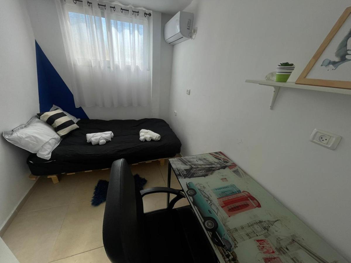 Ferienwohnung דירה על הפארק Beersheba Exterior foto